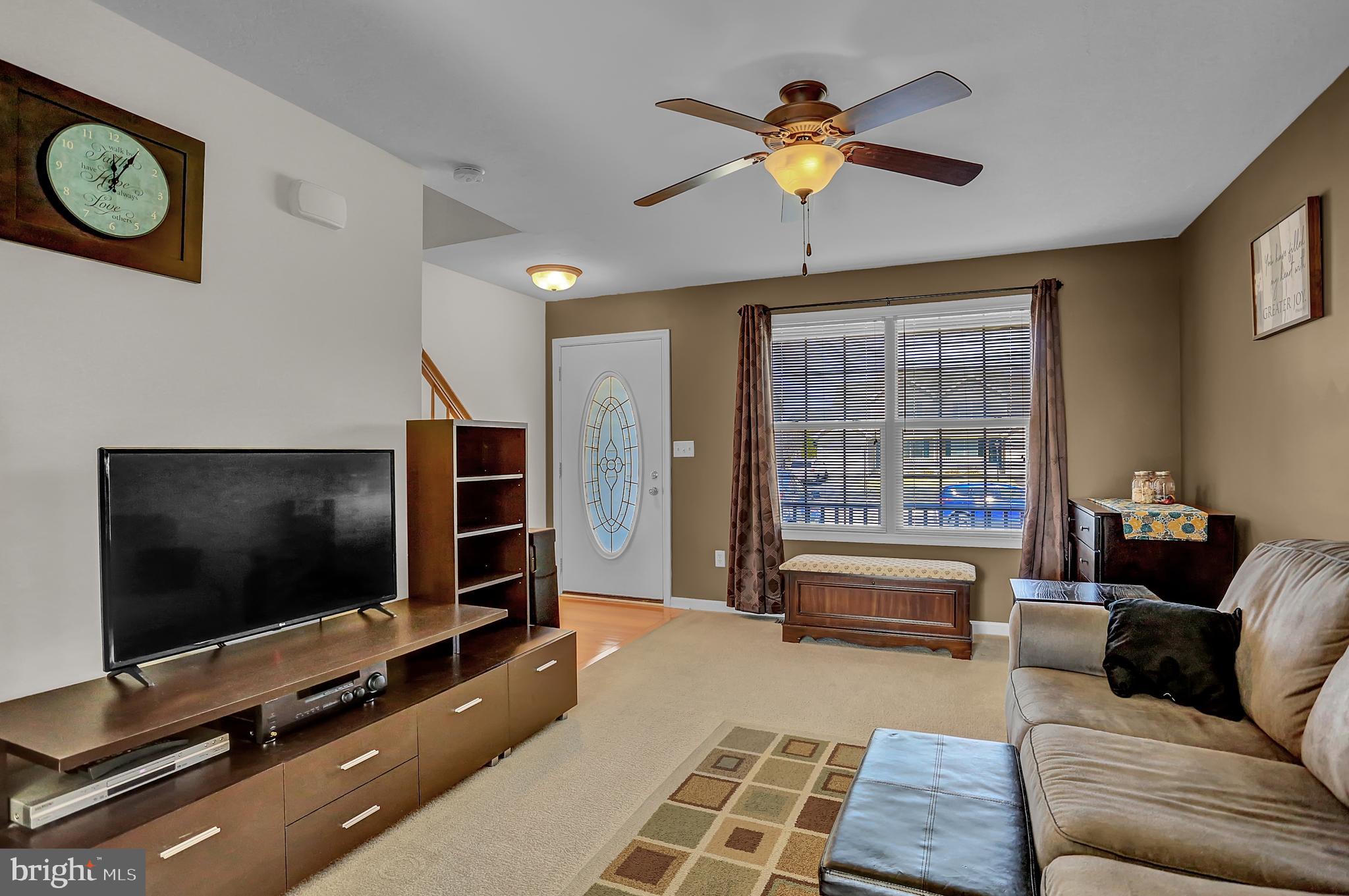 OAK HILLS - Residential