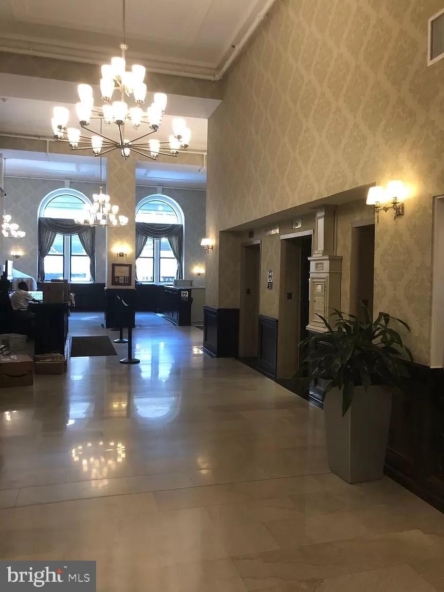 AVENUE OF THE ARTS - Residential