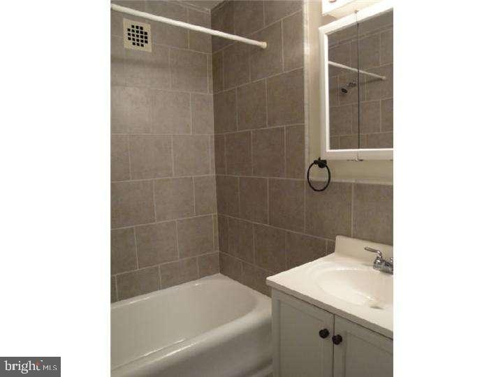 AVENUE OF THE ARTS - Residential