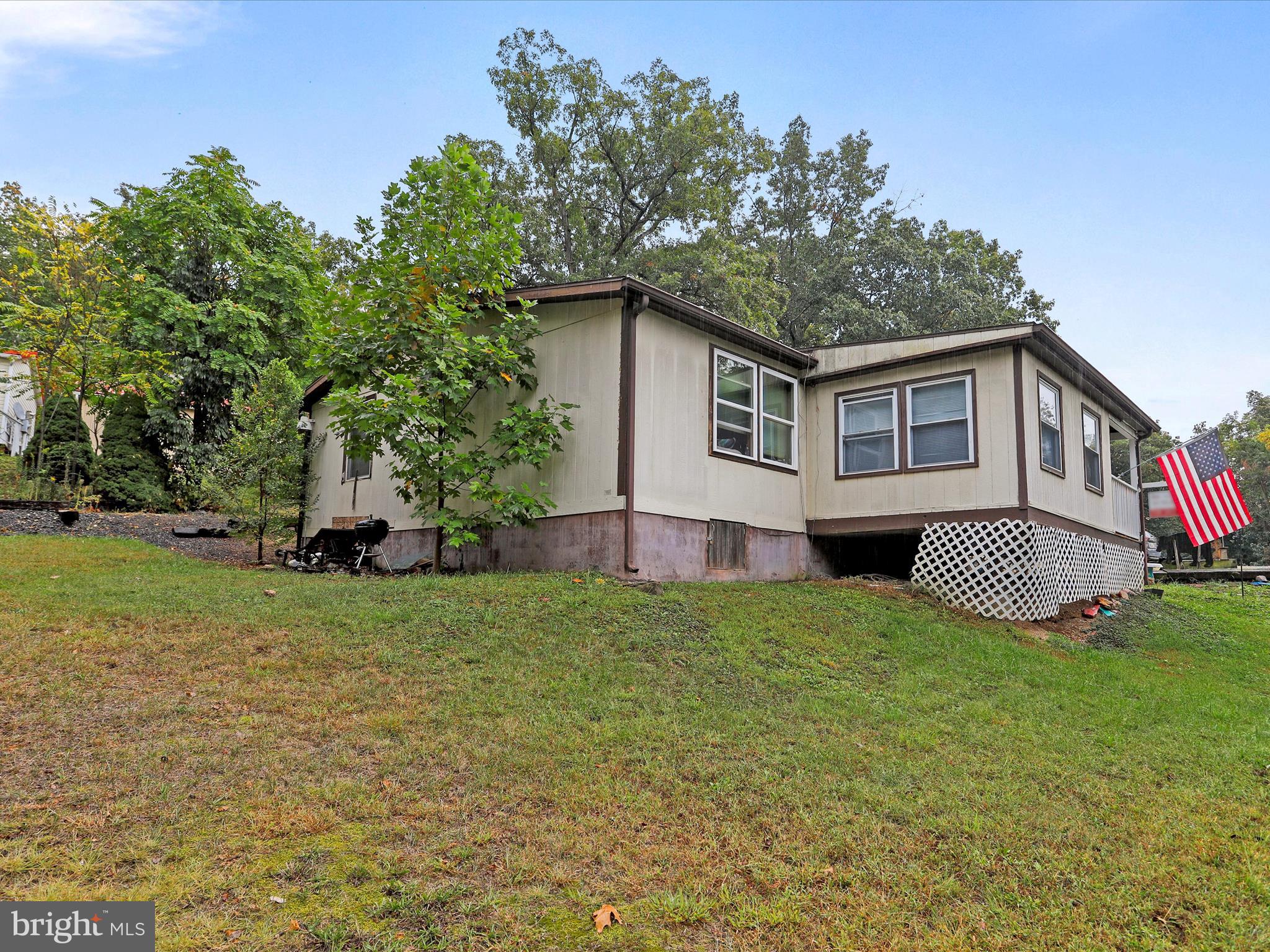 MOUNTAINEER VILLAGE - Residential