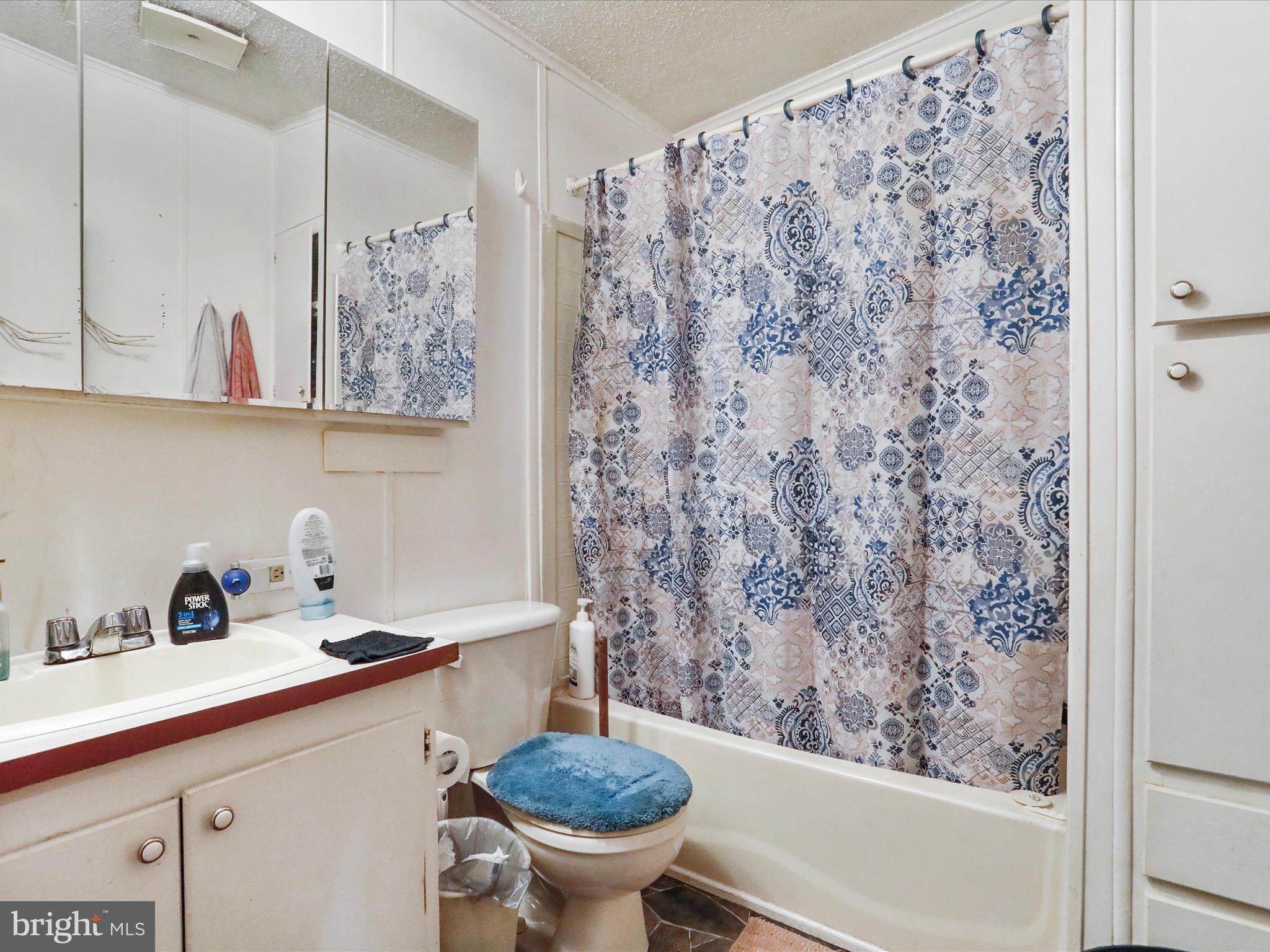 MOUNTAINEER VILLAGE - Residential