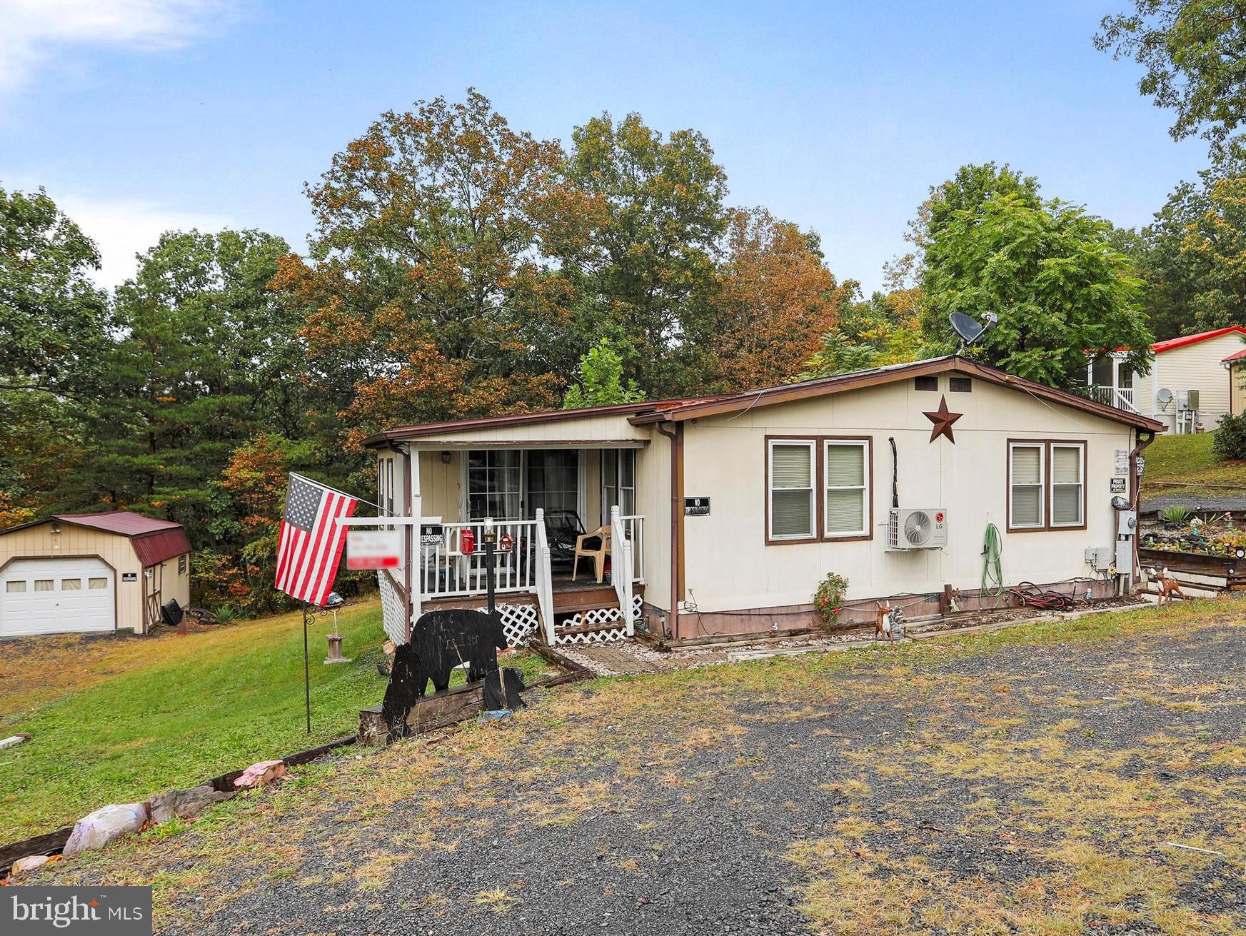 MOUNTAINEER VILLAGE - Residential