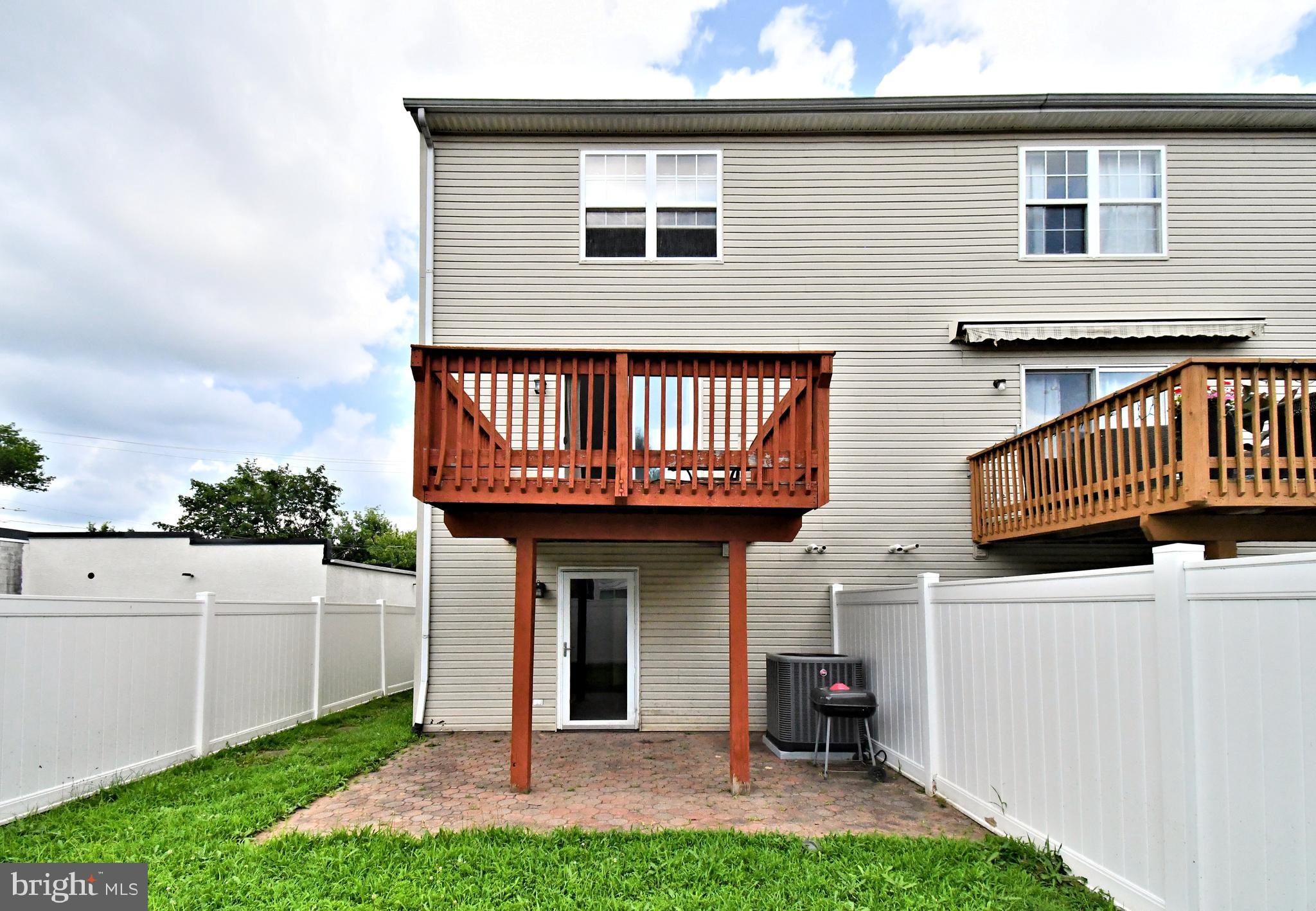 OAKWOOD TERRACE - Residential