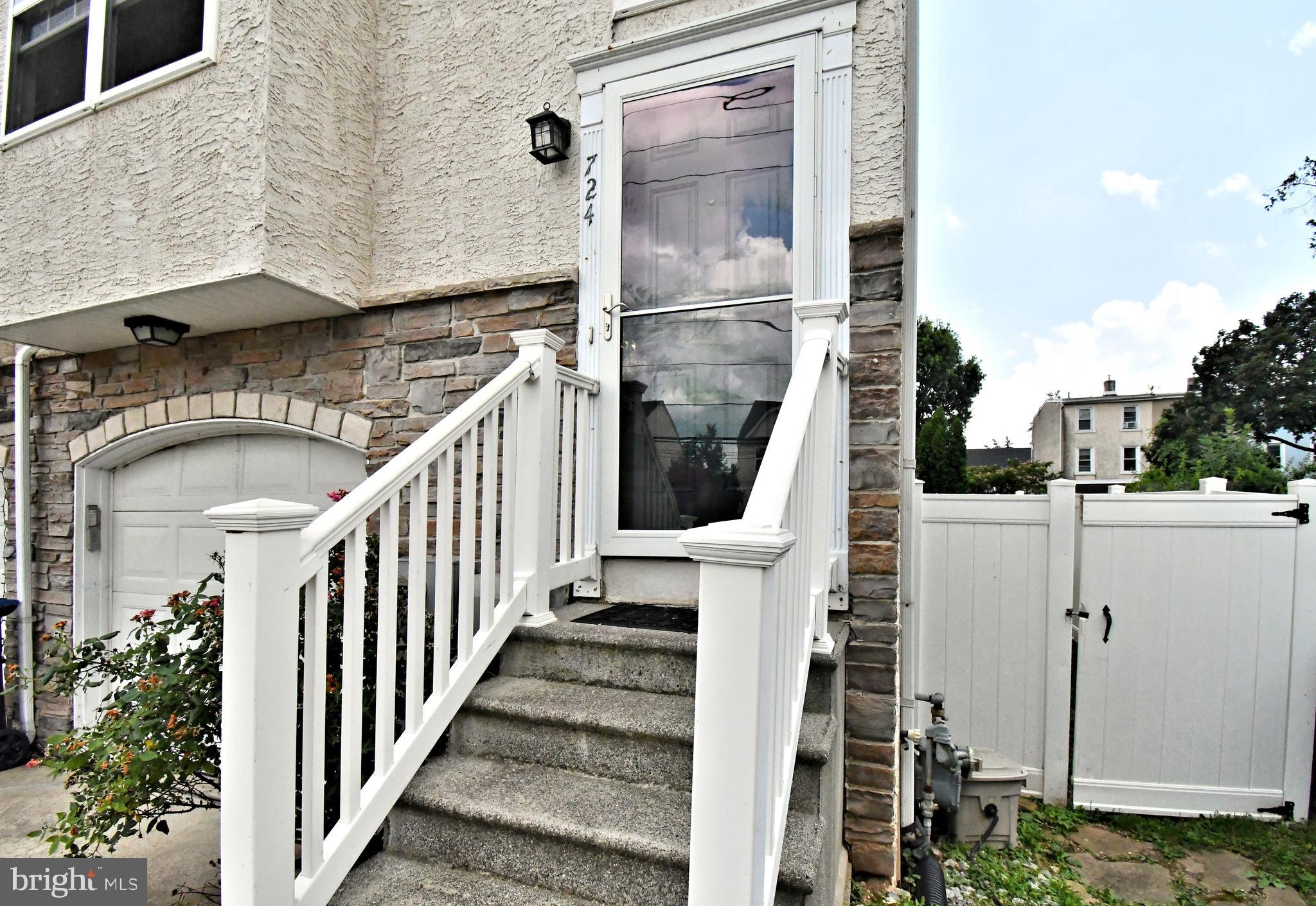 OAKWOOD TERRACE - Residential