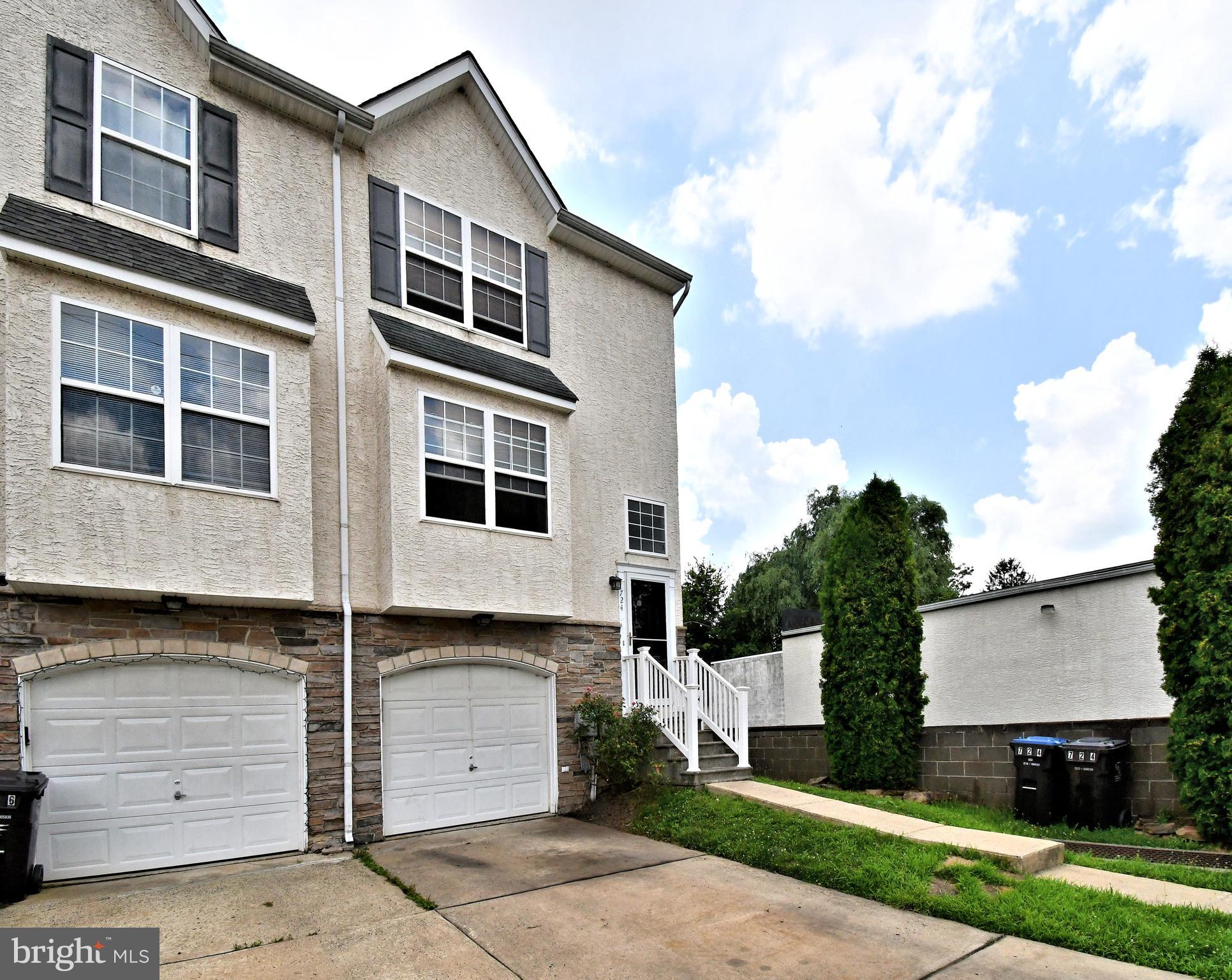 OAKWOOD TERRACE - Residential