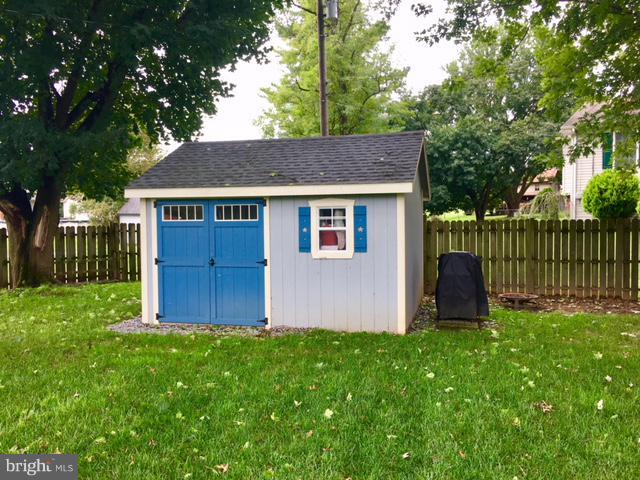 FALLING SPRING - Residential