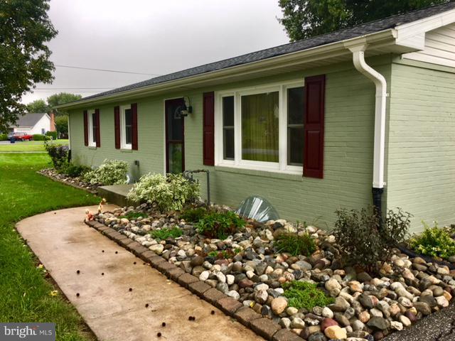 FALLING SPRING - Residential