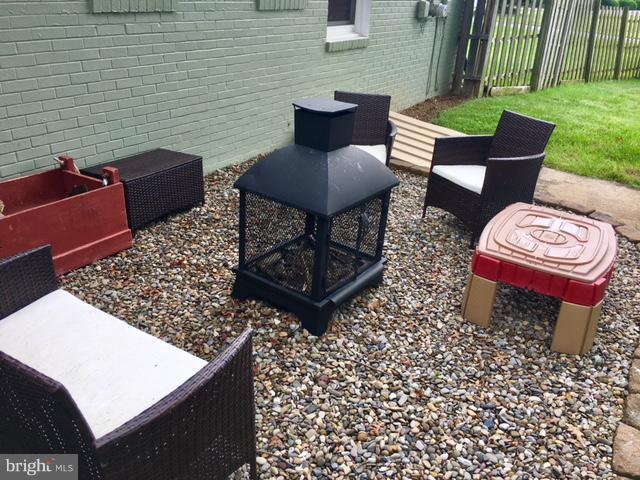 FALLING SPRING - Residential