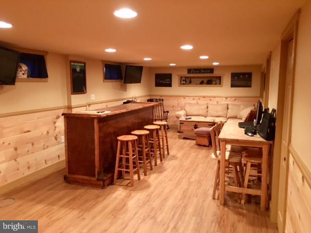 FALLING SPRING - Residential