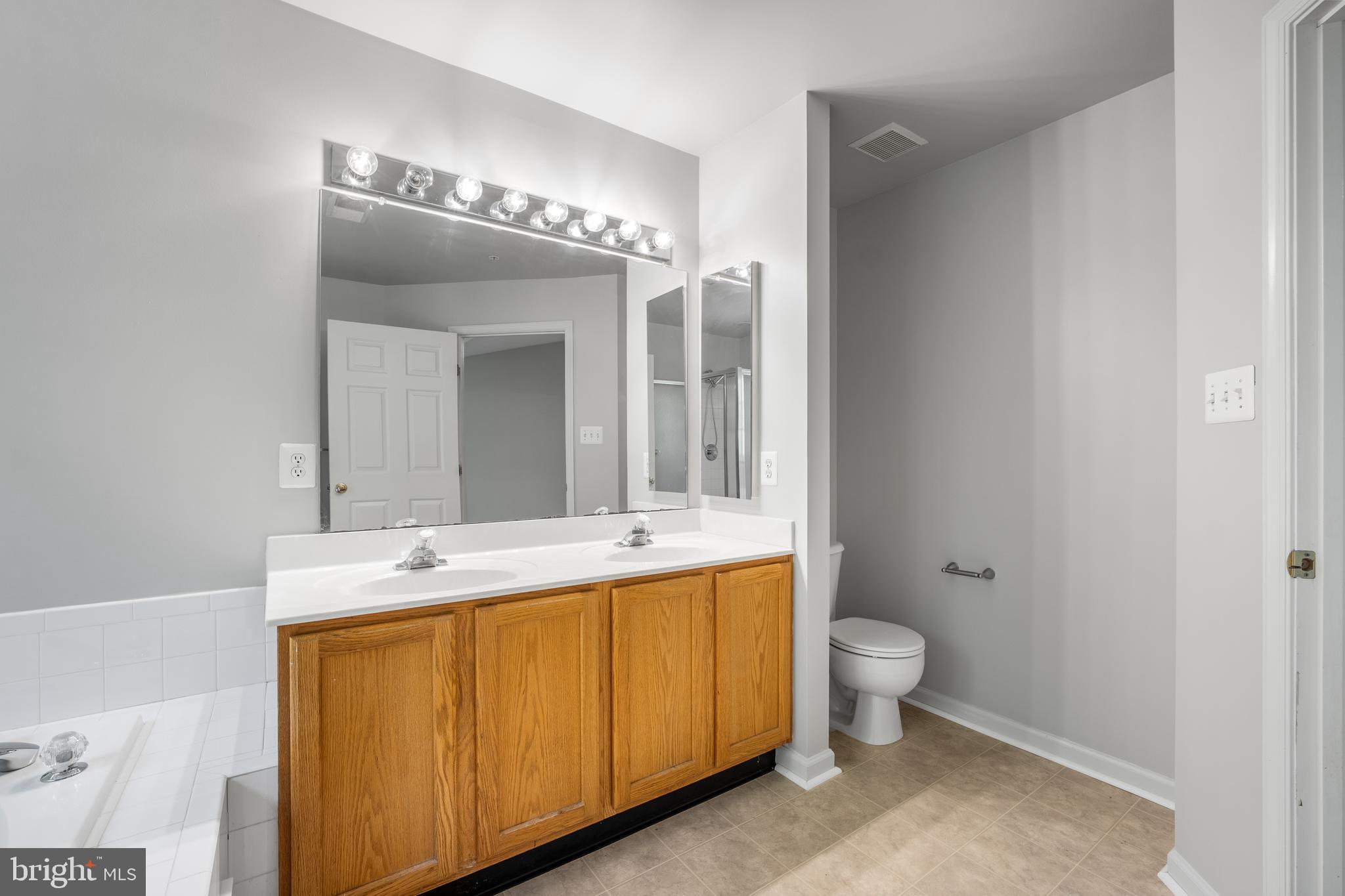 VILLAGES OF URBANA - Residential