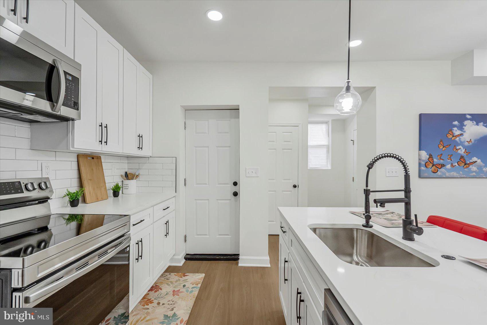 MONDAWMIN - Residential