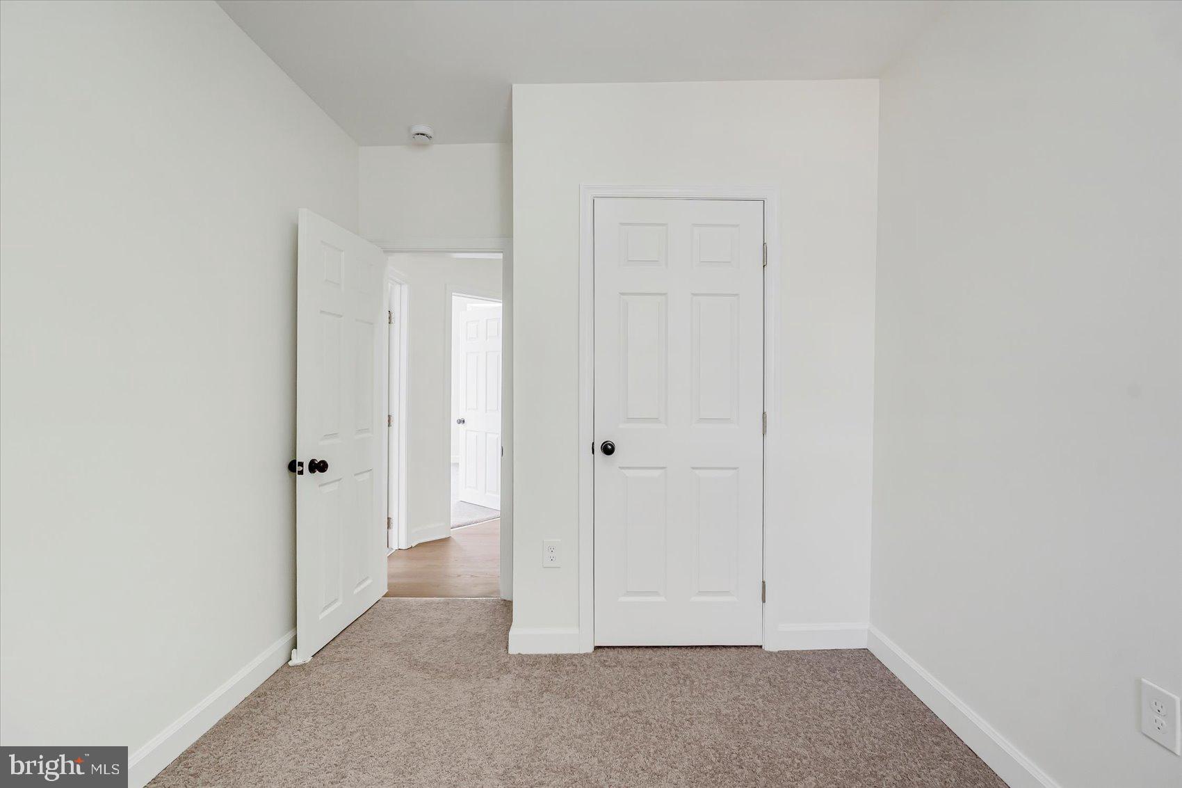 MONDAWMIN - Residential