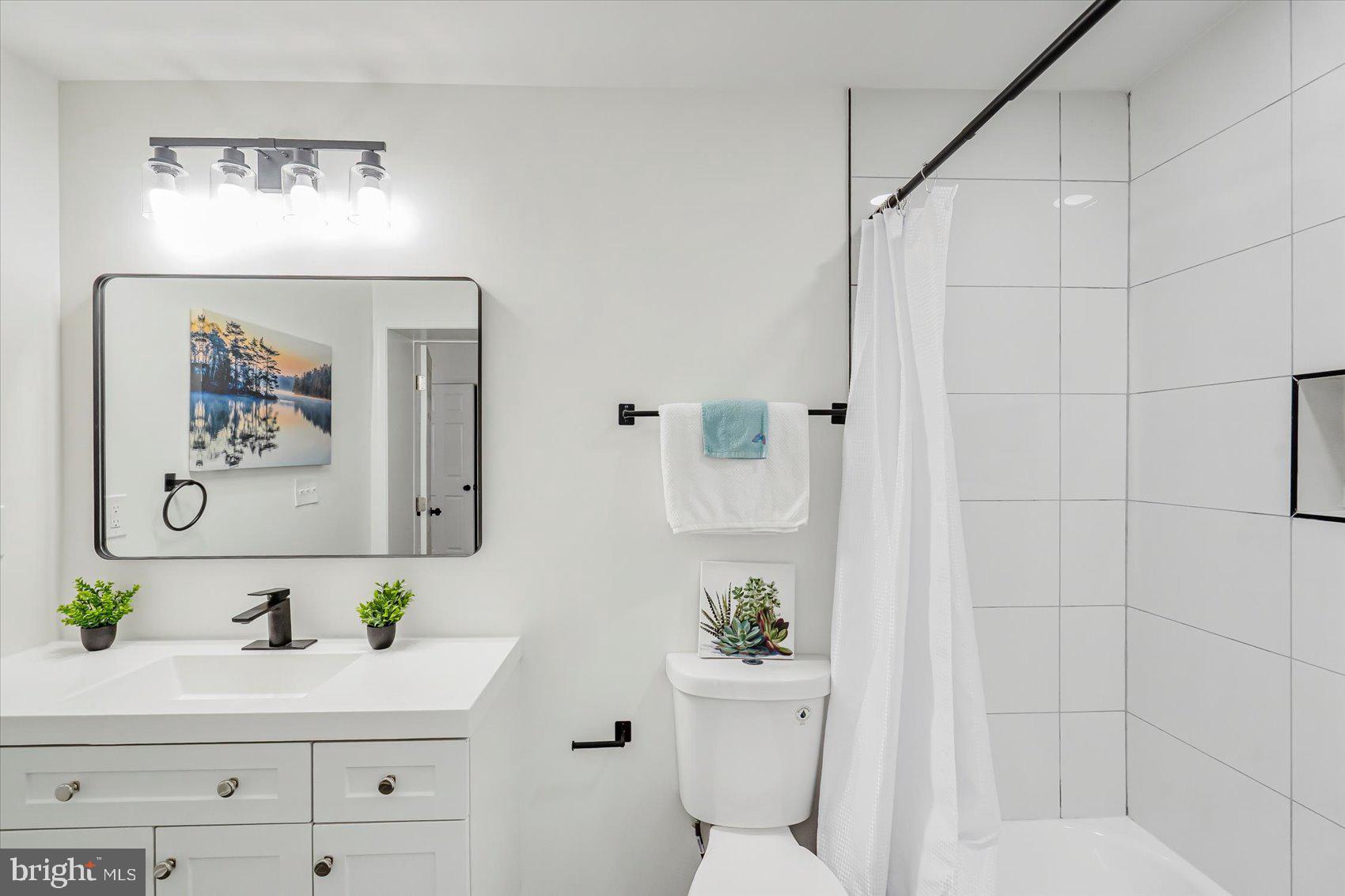 MONDAWMIN - Residential