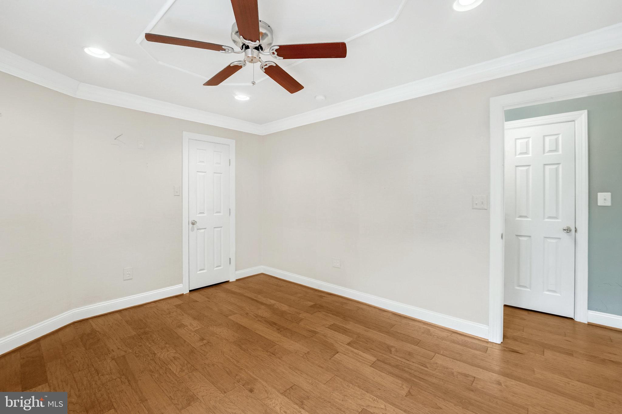 POTOWMACK CROSSING - Residential Lease