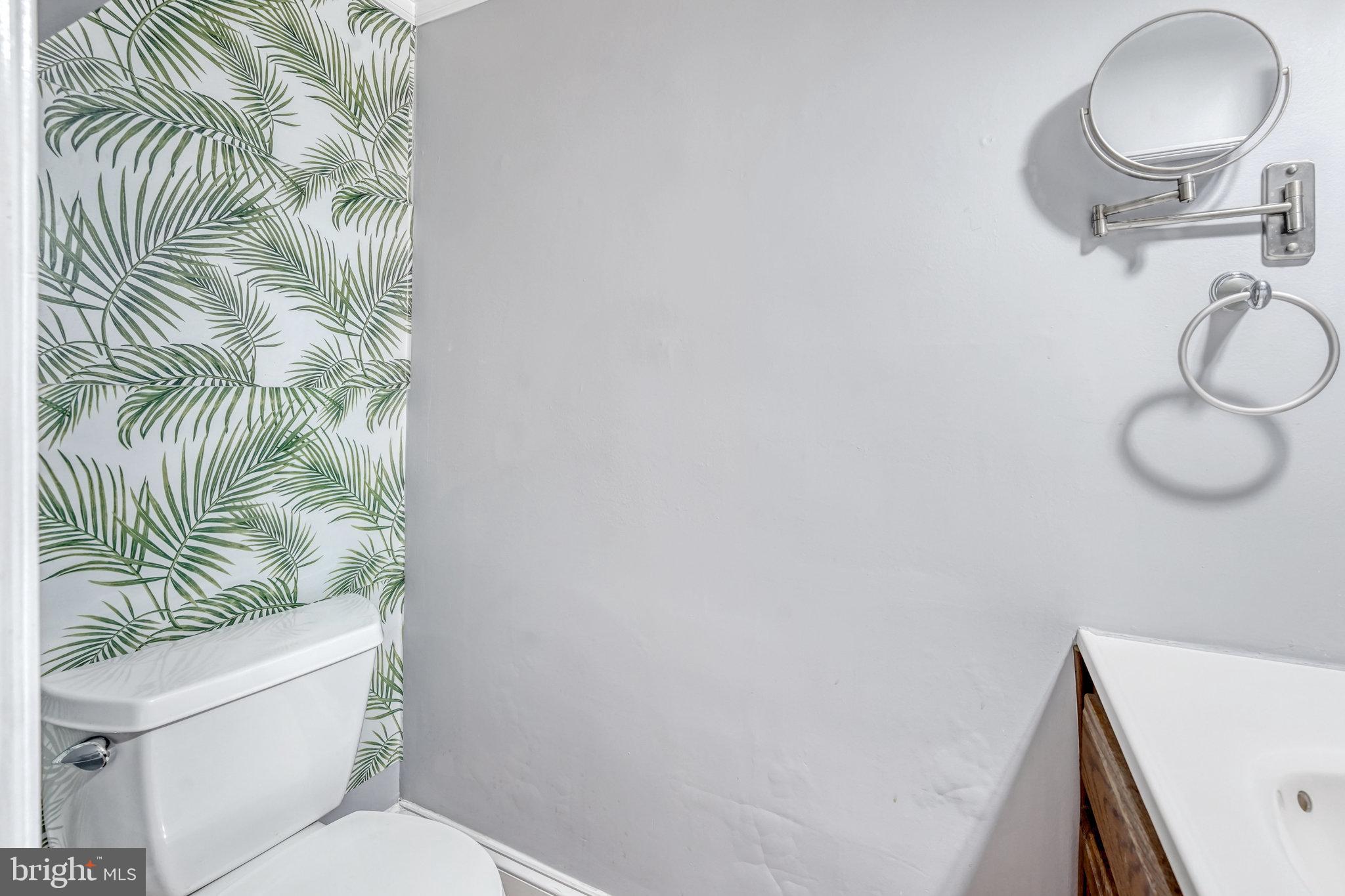 POTOWMACK CROSSING - Residential Lease