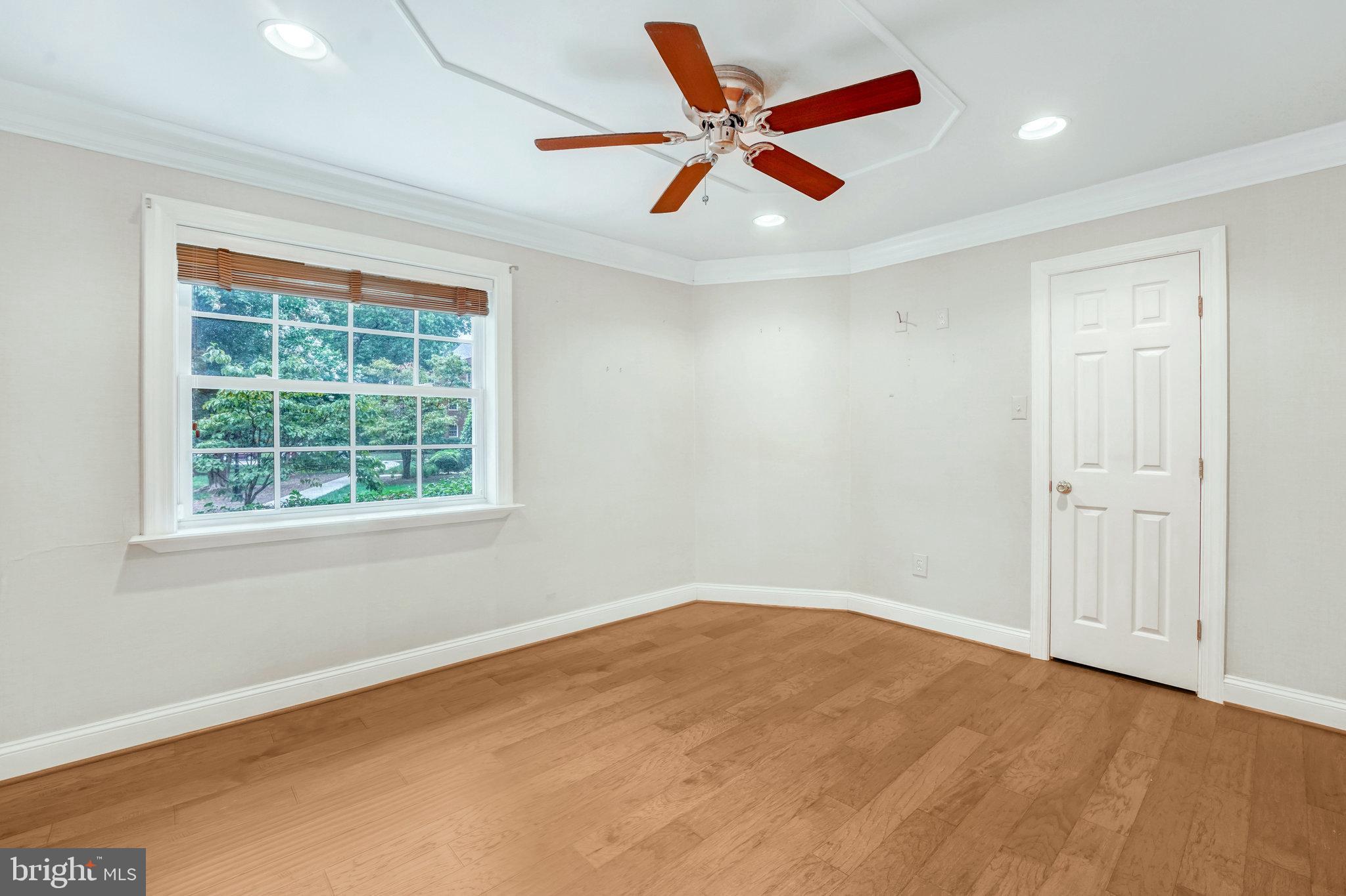 POTOWMACK CROSSING - Residential Lease