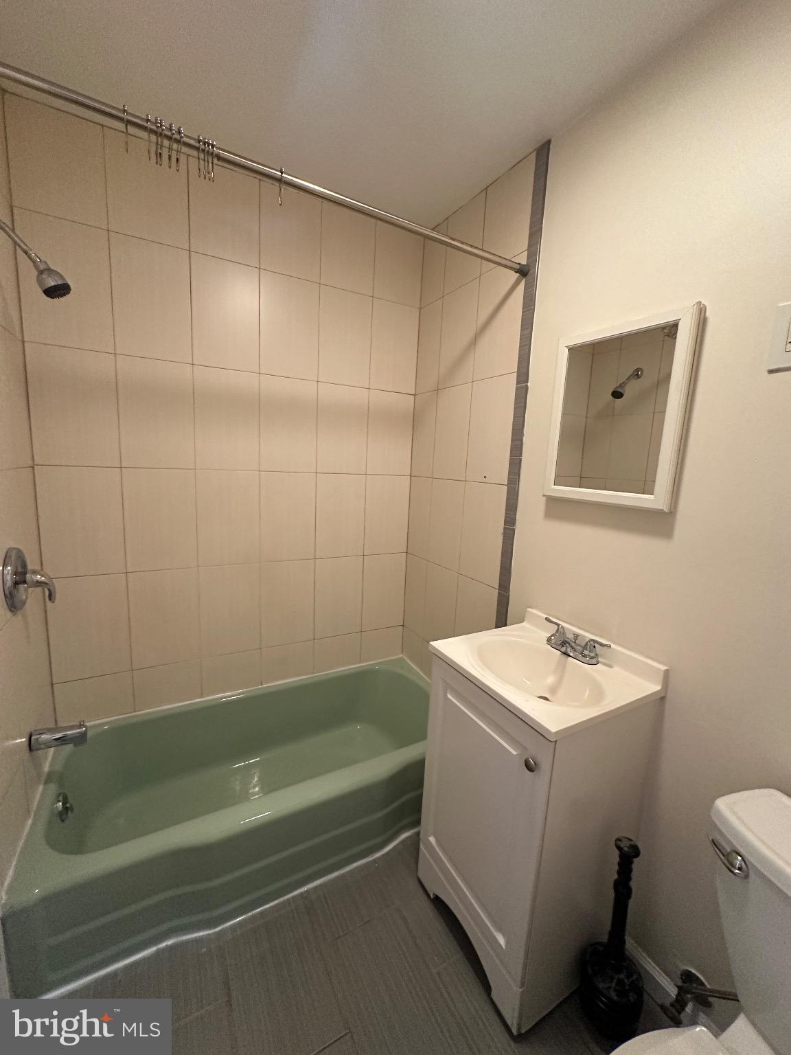 OLNEY - Residential Lease