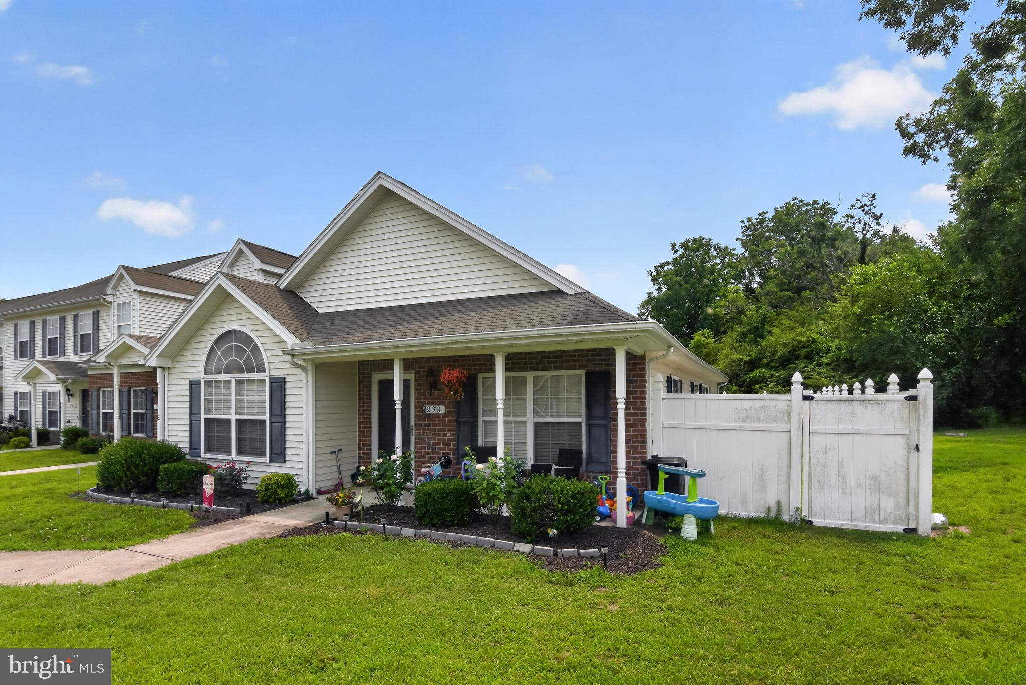 238 MORGANS COURT