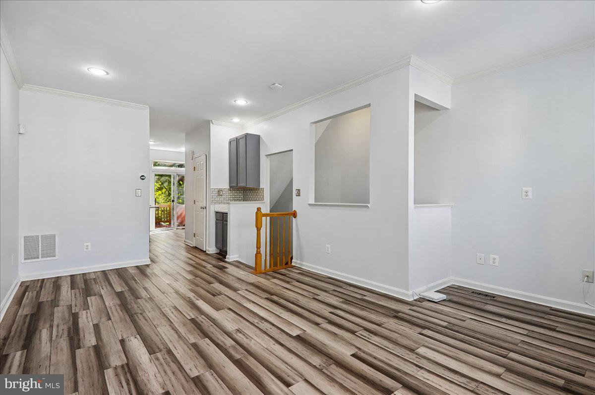 8515 TOWNE MANOR COURT