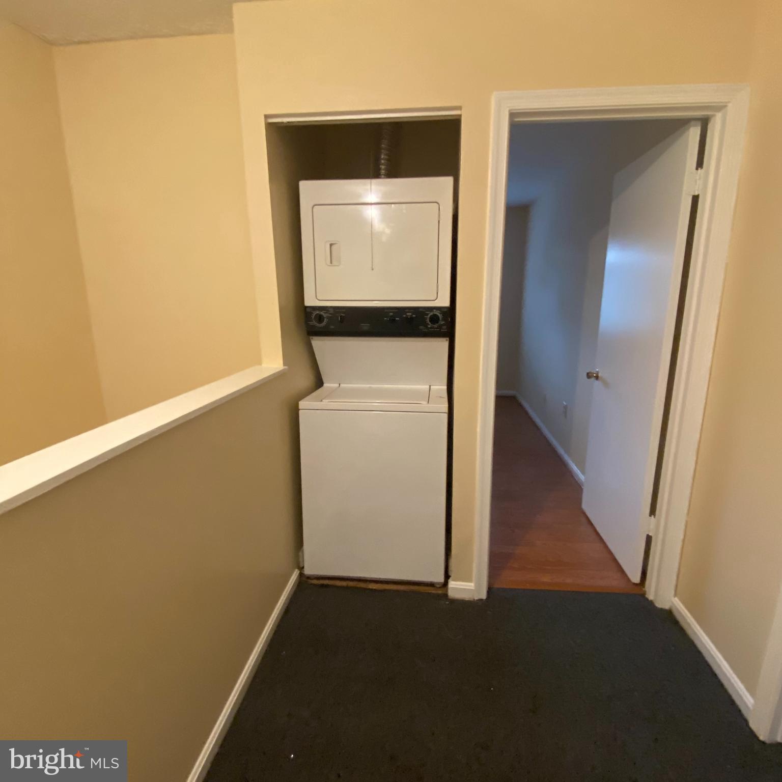 ENTERPRISE KNOLLS PLAT T - Residential Lease