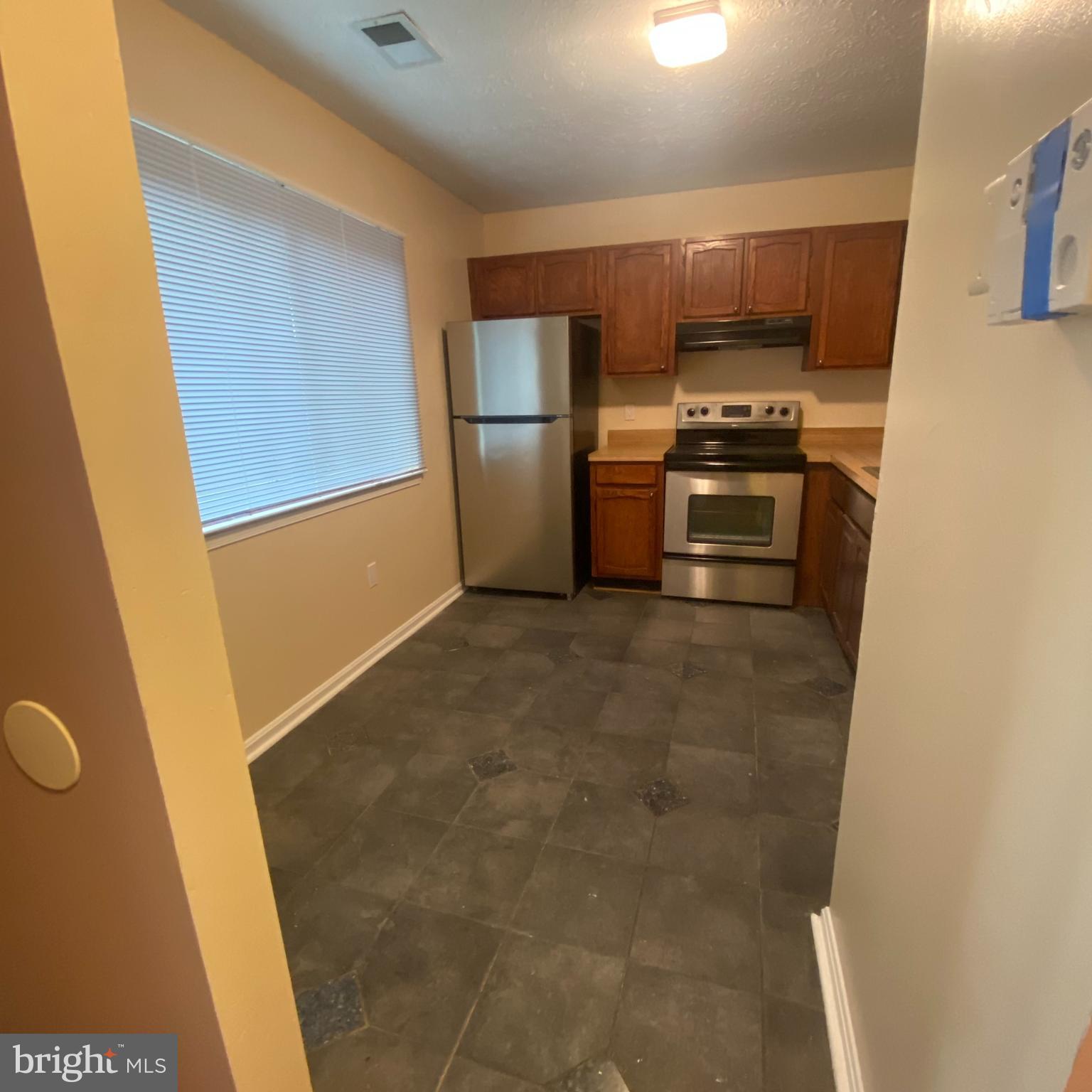 ENTERPRISE KNOLLS PLAT T - Residential Lease