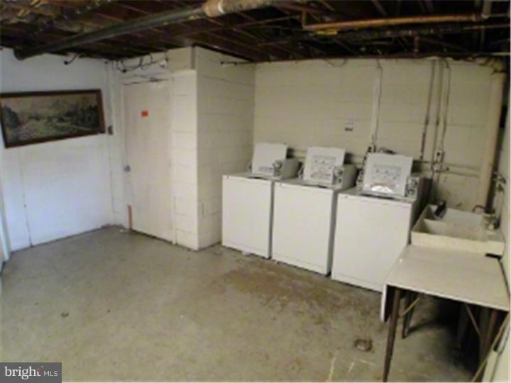 LANDSDOWNE STATION - Commercial Sale