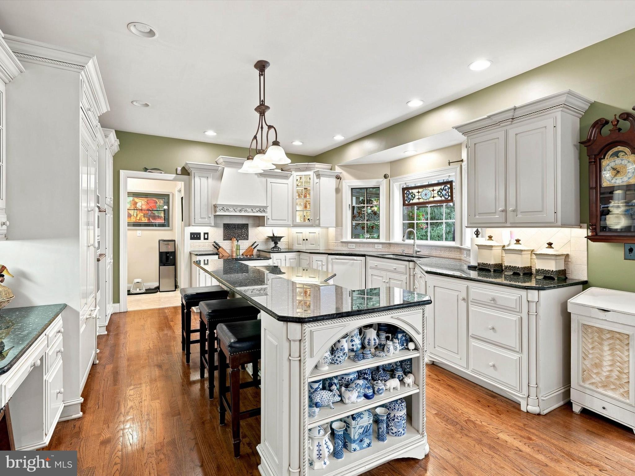 66 STONERIDGE DRIVE