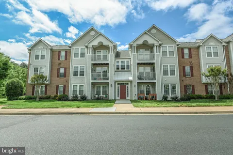 697 Winding Stream Way Unit 303, Odenton, MD MLS: MDAA2115036