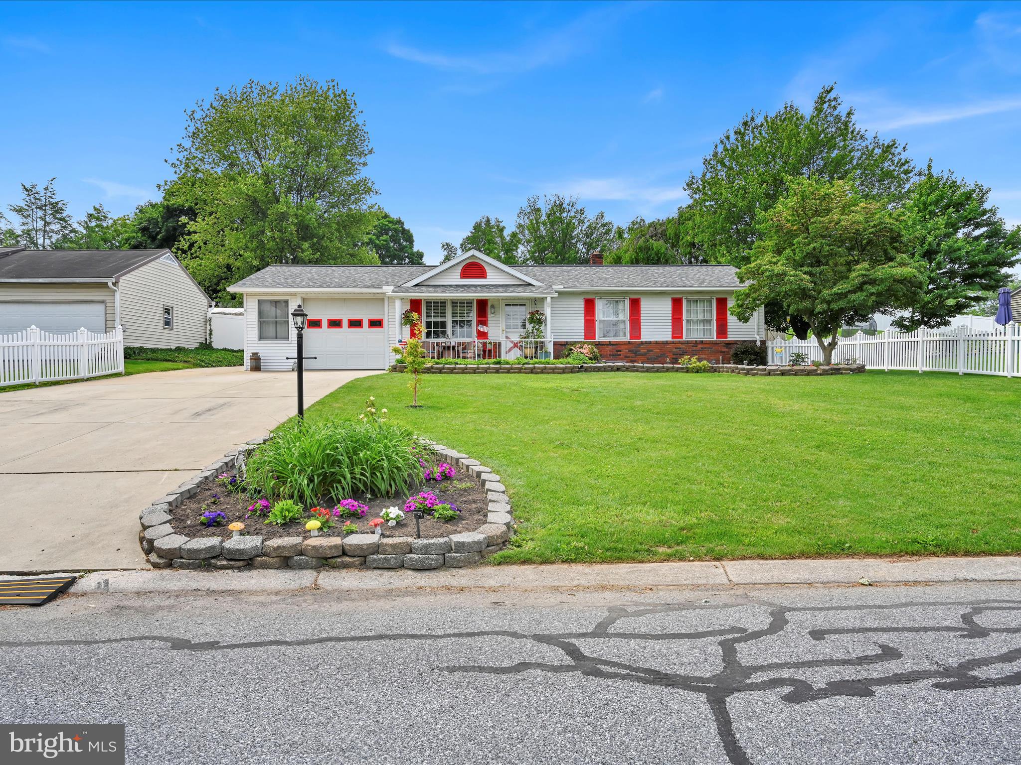 2178 CLOVERFIELD DRIVE
