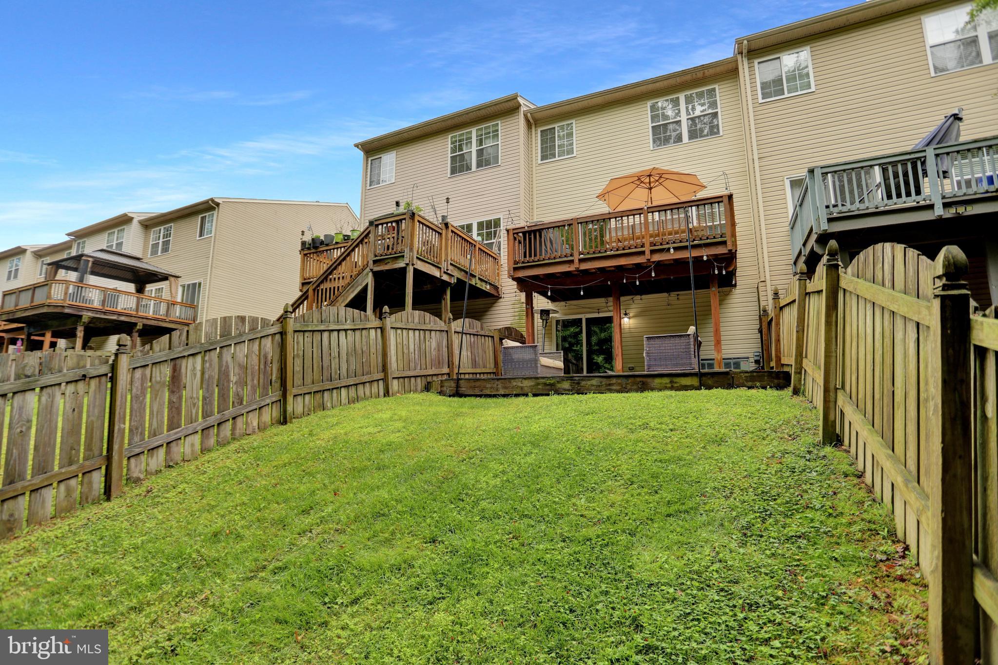 AUTUMN RUN - Residential