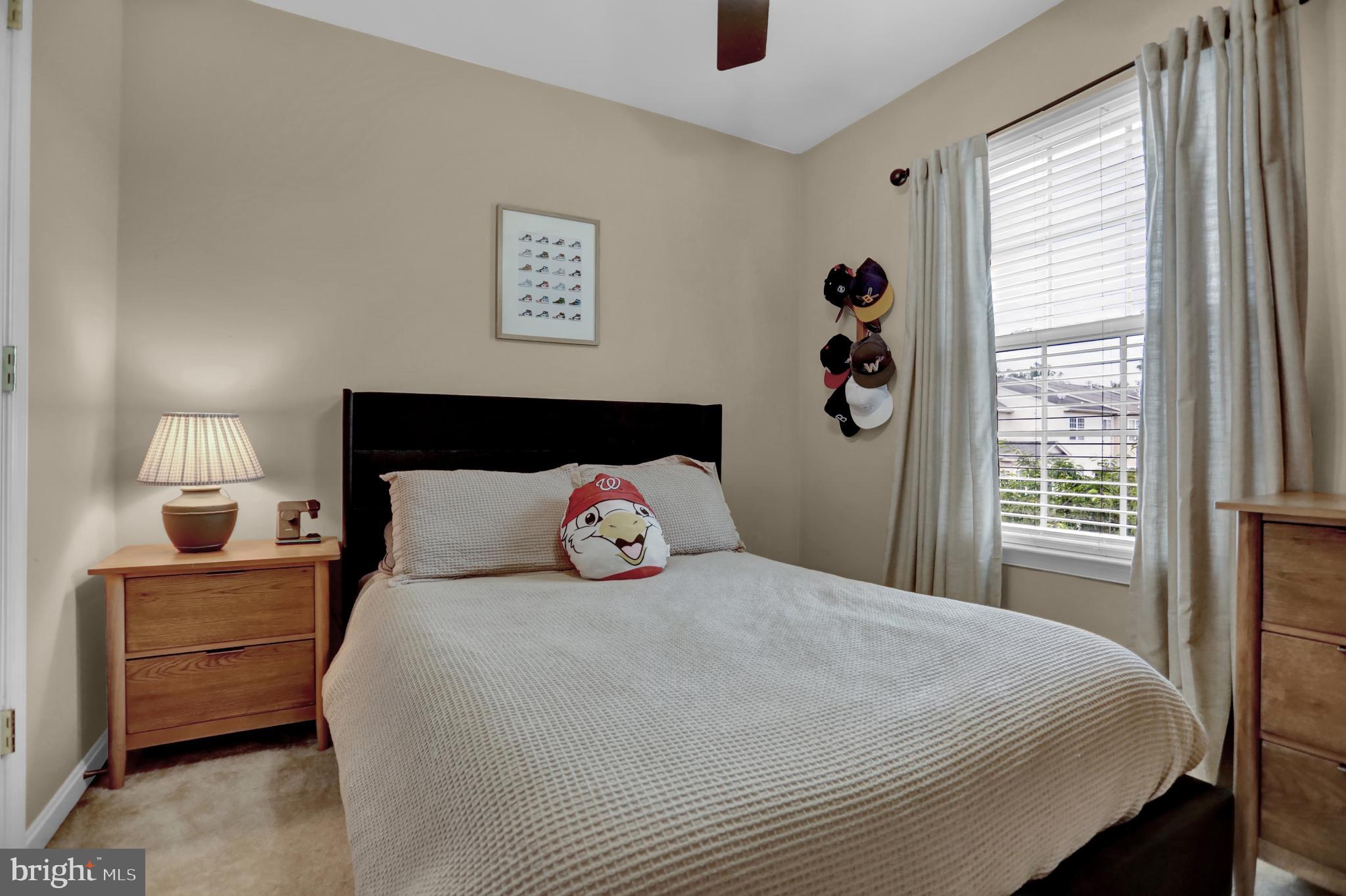 AUTUMN RUN - Residential