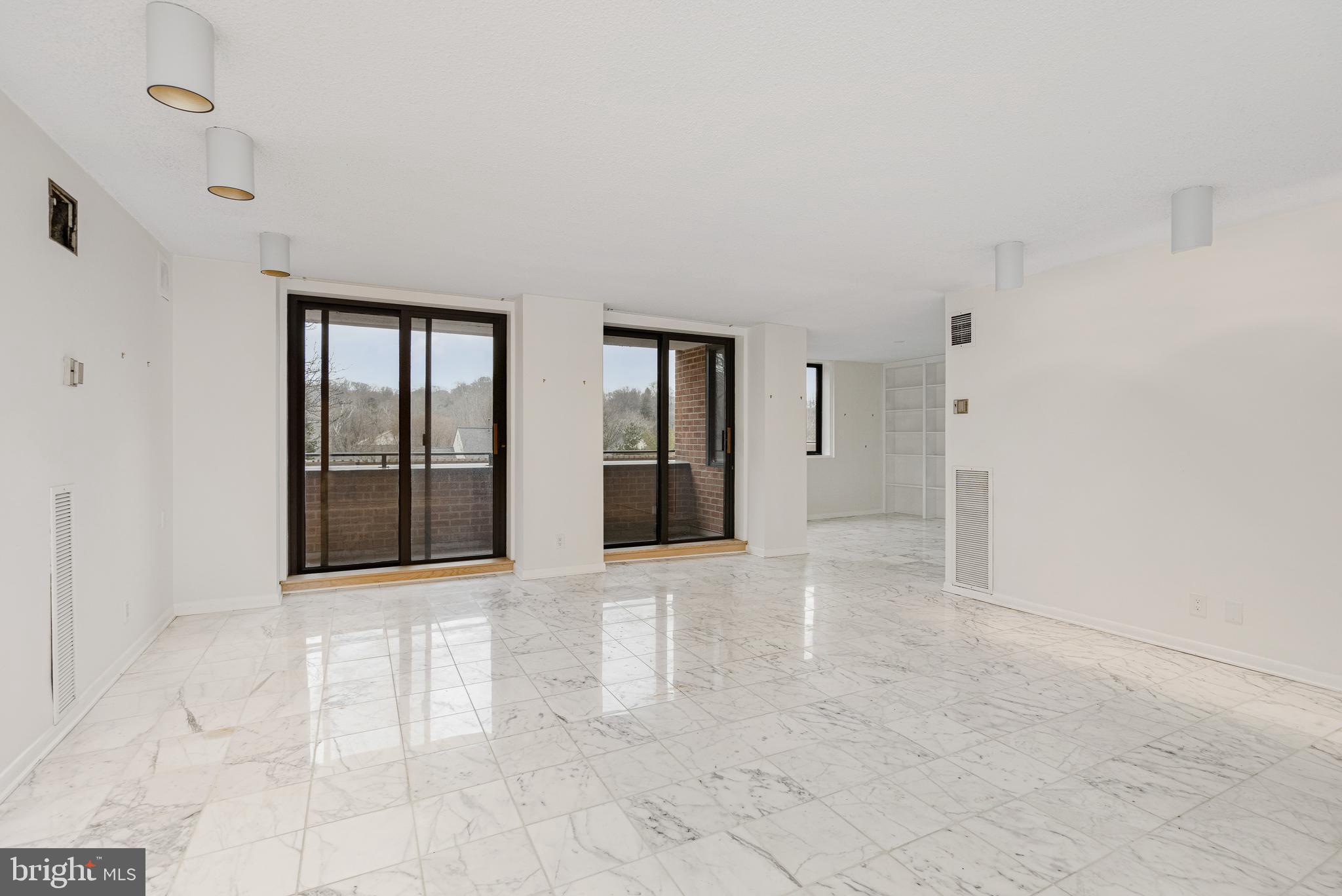 CROSS KEYS - Residential