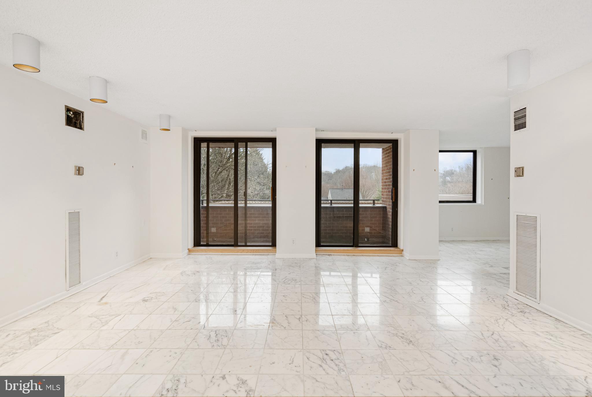 CROSS KEYS - Residential