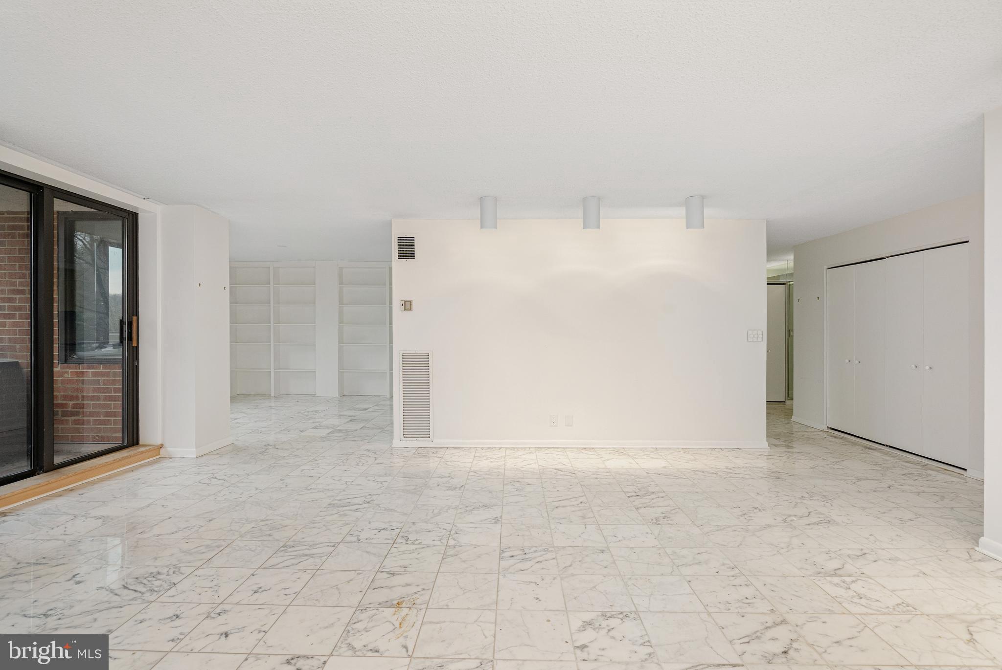CROSS KEYS - Residential