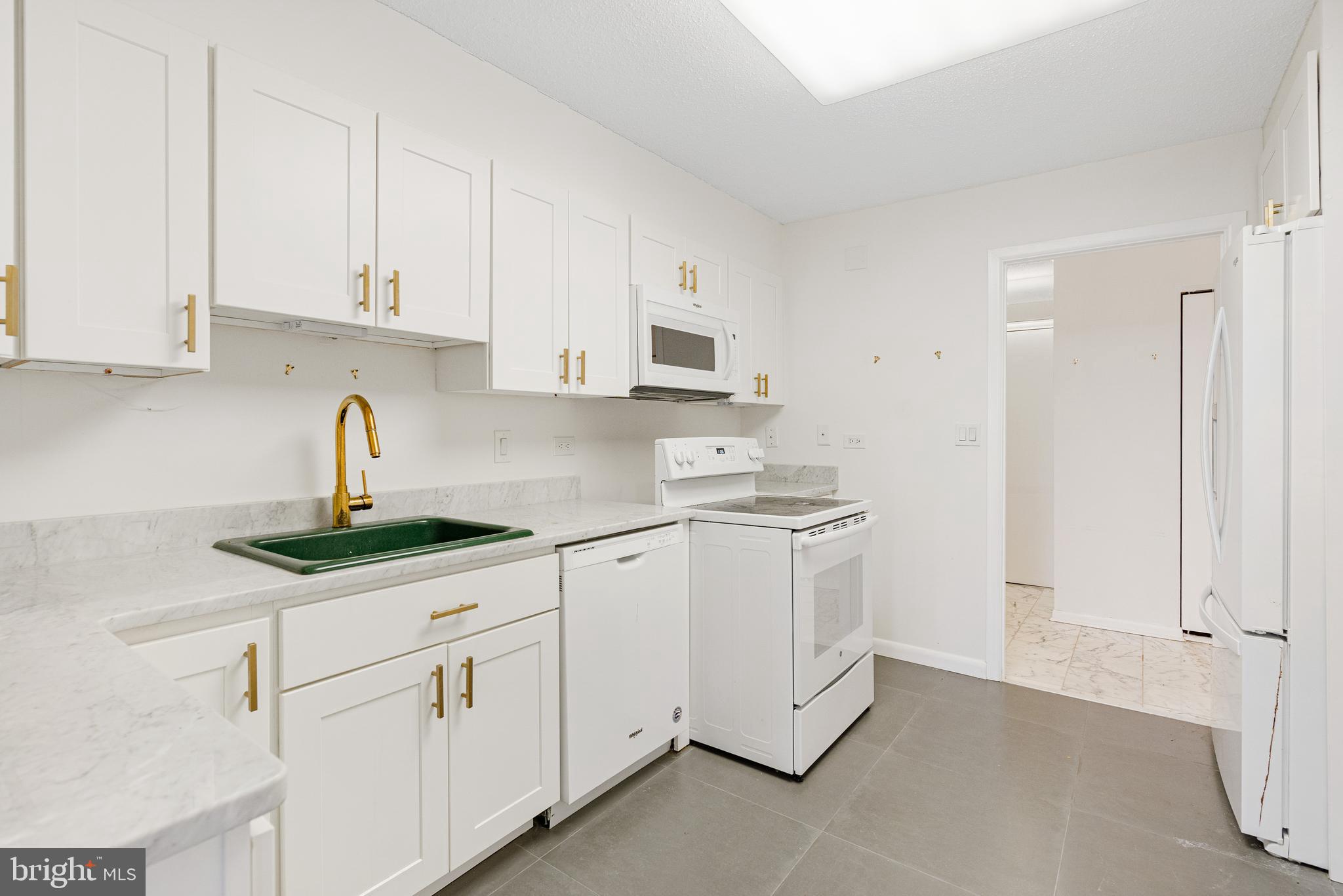 CROSS KEYS - Residential