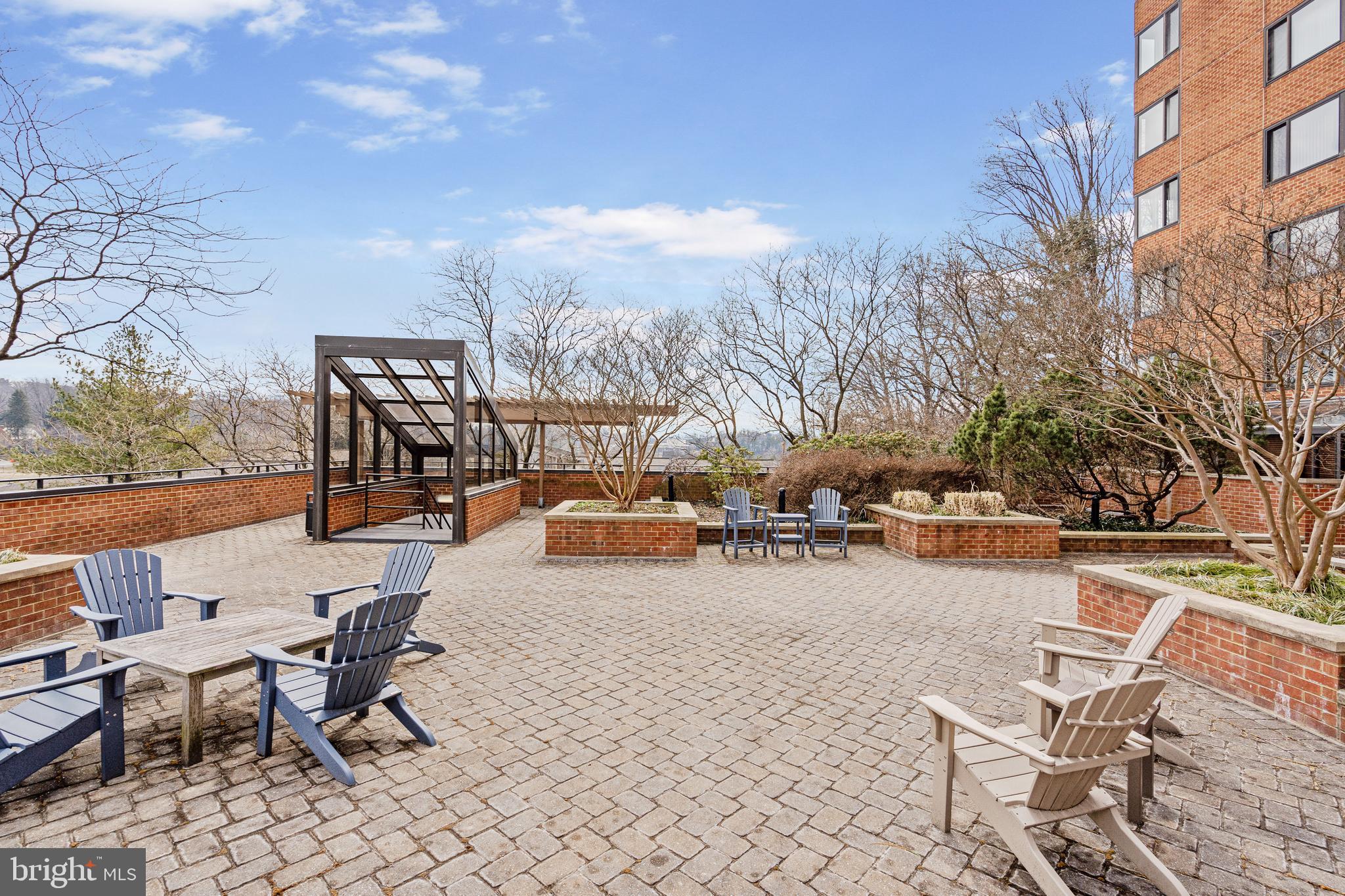 CROSS KEYS - Residential