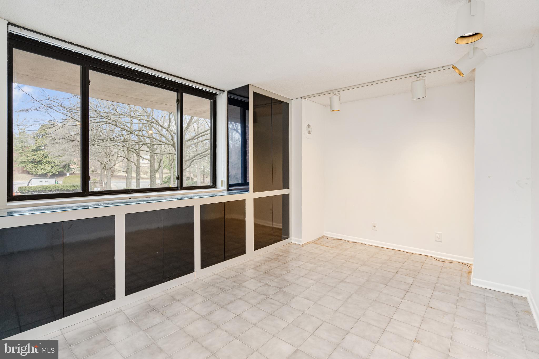 CROSS KEYS - Residential
