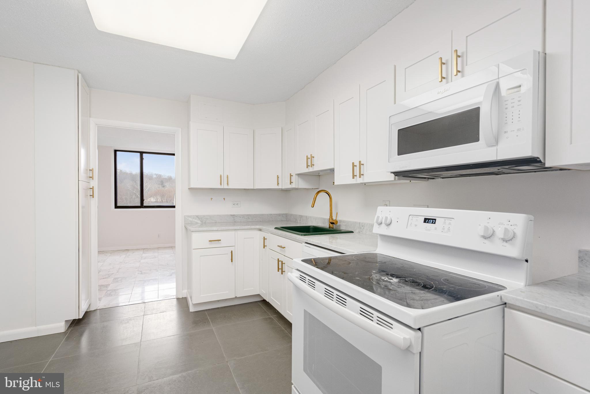 CROSS KEYS - Residential