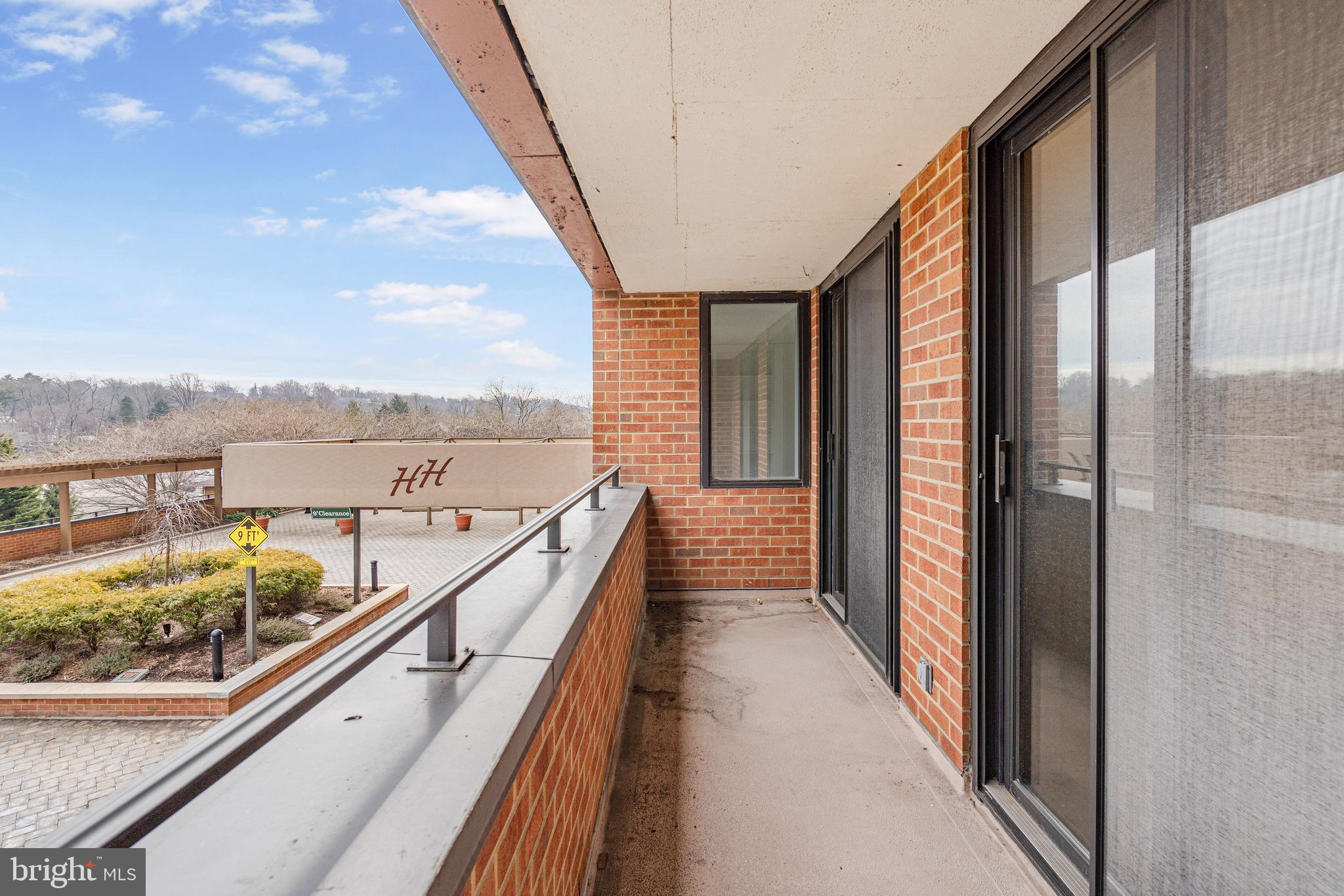CROSS KEYS - Residential