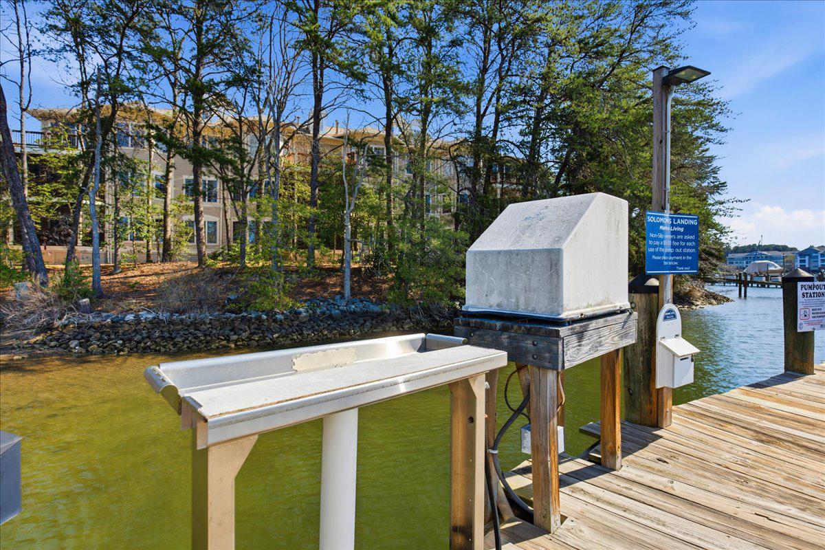 SOLOMONS LANDING - Residential