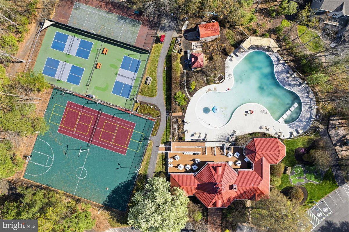 SOLOMONS LANDING - Residential