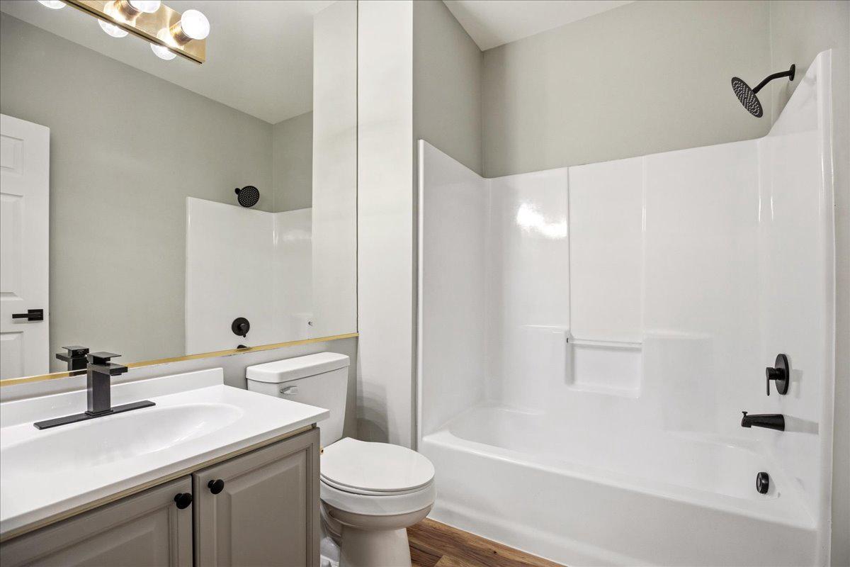 SOLOMONS LANDING - Residential