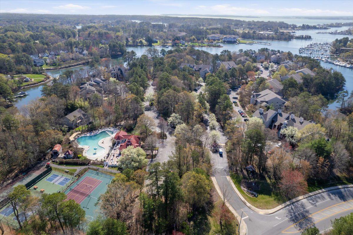 SOLOMONS LANDING - Residential