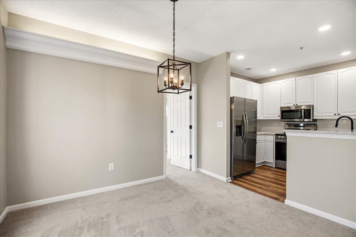 SOLOMONS LANDING - Residential