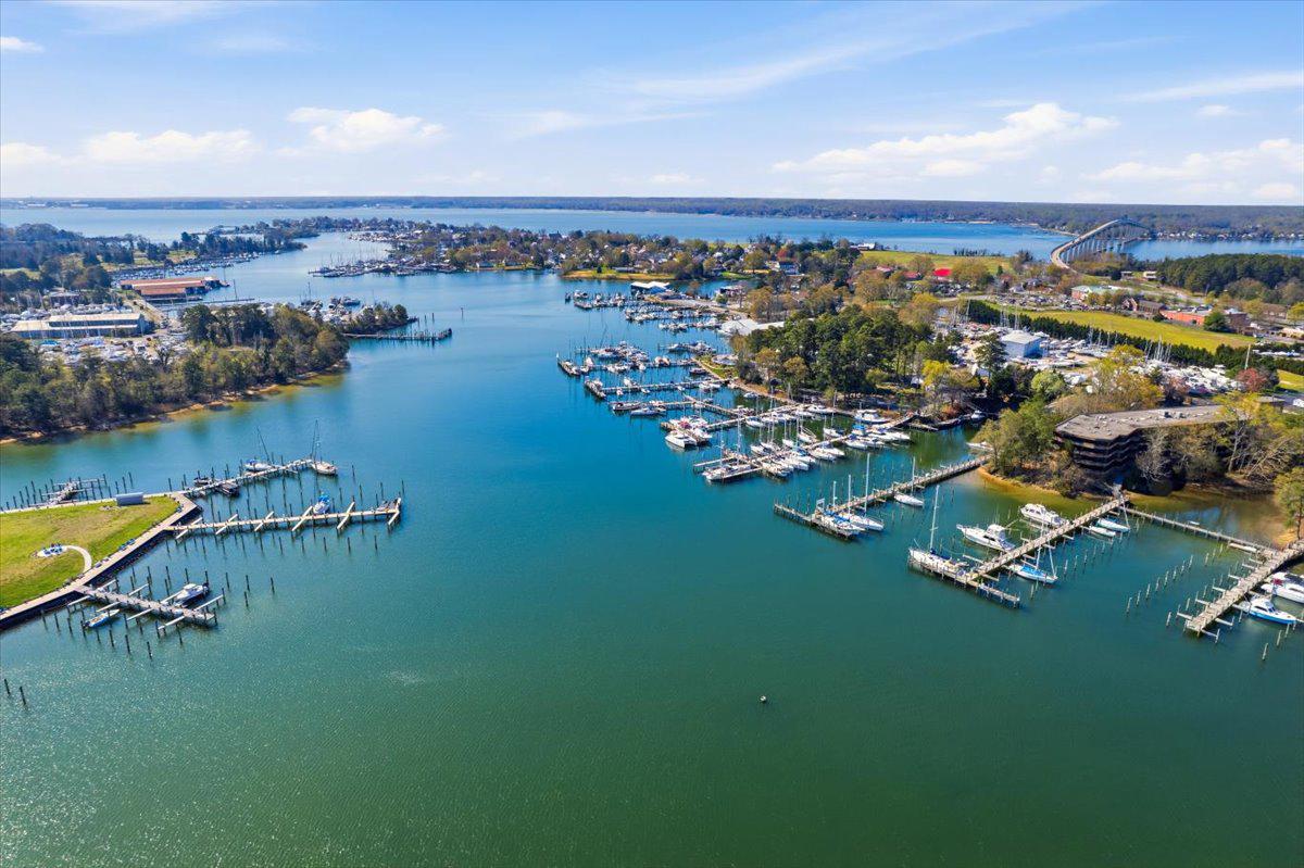 SOLOMONS LANDING - Residential