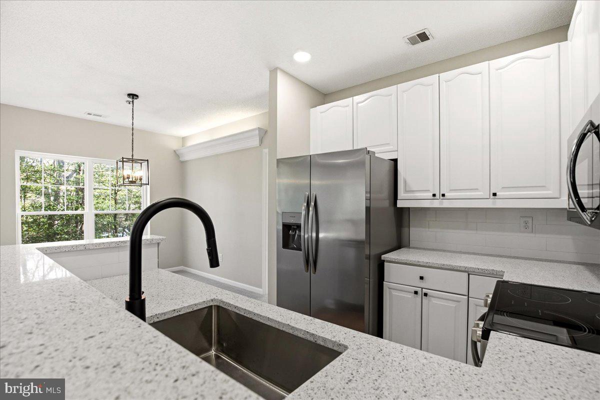 SOLOMONS LANDING - Residential