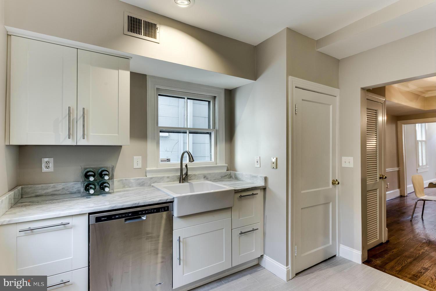 OLD TOWN ALEXANDRIA - Residential