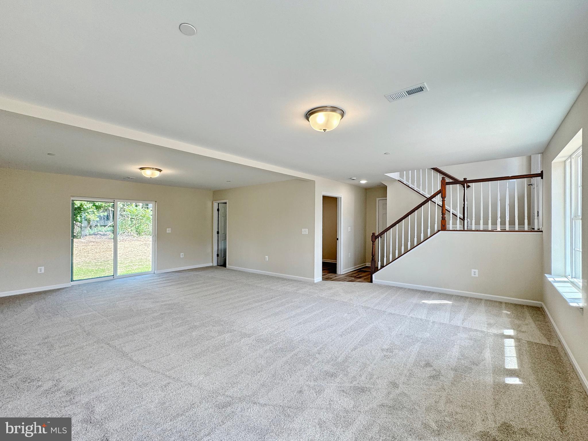 CLIFFTON ON THE POTOMAC - Residential