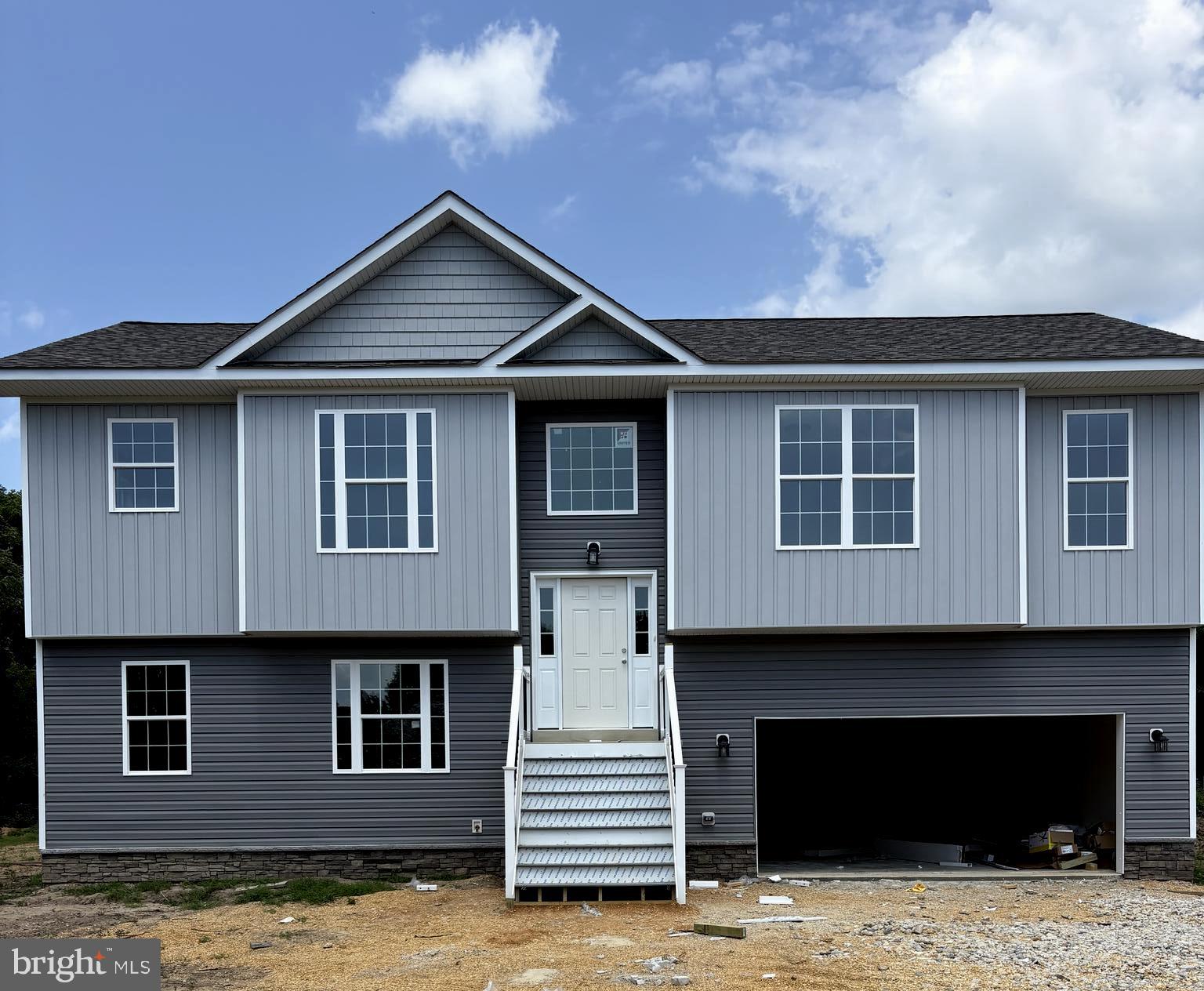New Single Family Home should be completed and move in ready end of August , This new home features 3 Bedrooms, 2-1/2 Baths, 2228 sq. ft. +/- very open floor plan 9 ft. ceilings on main level , recessed lighting, ceiling fans, huge 26 ft. family room with Gas Fireplace, separate Laundry Room, Oversized Garage & much more. Yes the price is correct ! Only $479,900 professional photos coming soon !