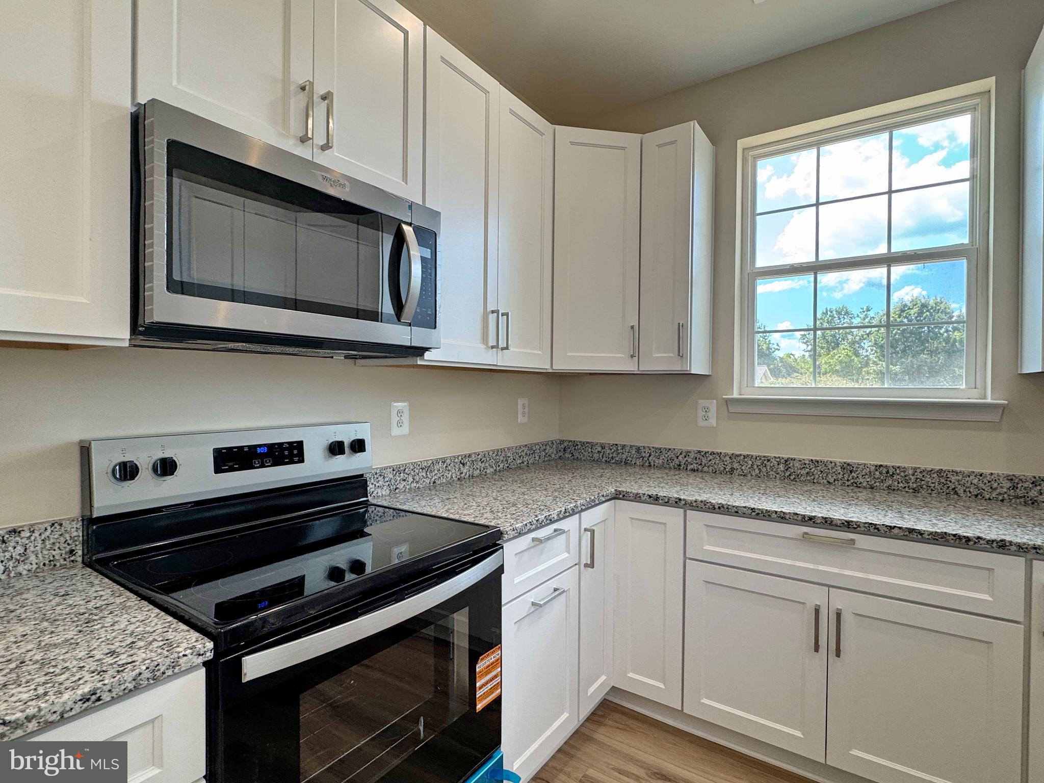 CLIFFTON ON THE POTOMAC - Residential